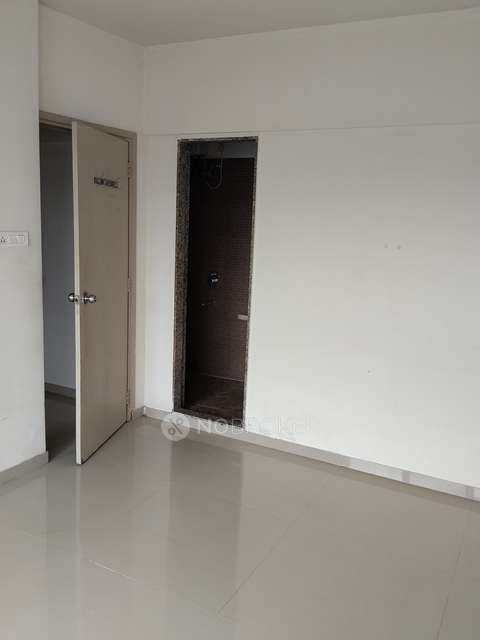 2 BHK Flat In Parinee Adney  For Sale  In  Borivali West