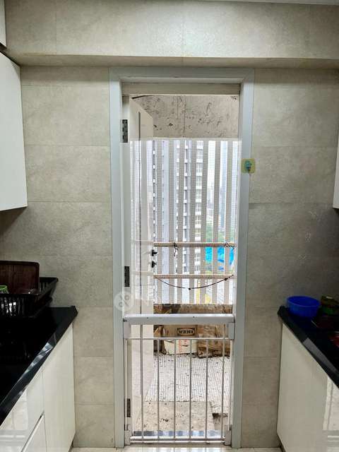 2 BHK Flat In Ruparel Ariana, Parel East For Sale  In  Parel