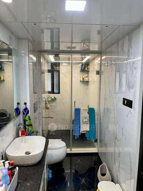 2 BHK Flat In Ruparel Ariana, Parel East For Sale  In  Parel