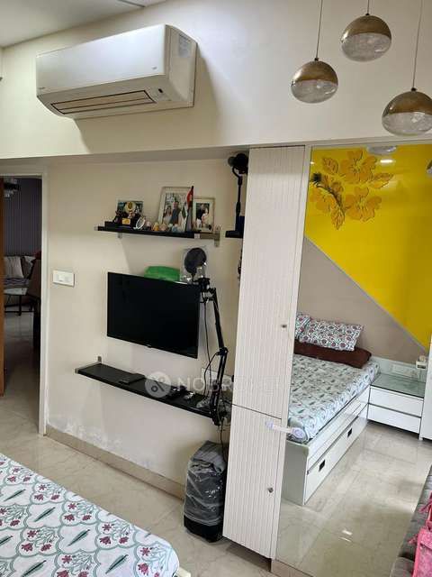 2 BHK Flat In Ruparel Ariana, Parel East For Sale  In  Parel