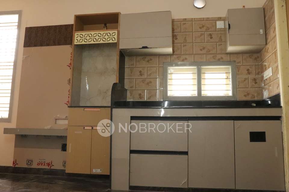 4+ BHK House For Sale  In Thigalarapalya