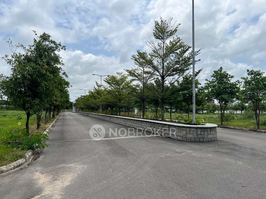 Plot For Sale  In Aparna Avani In  Isnapur