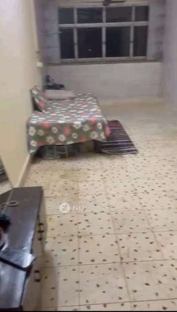 Shared Room for Female In 1 BHK  In Stand In Ghatkopar East