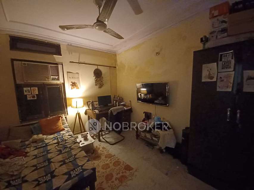 1 RK Flat In Priyavaran Complex  for Rent  In Saket