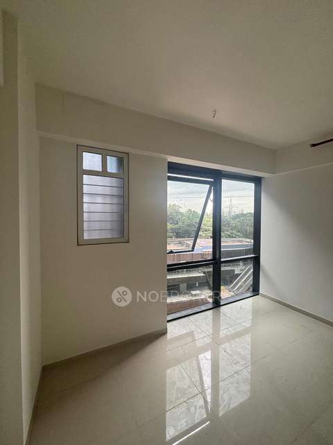 Office Space in Gera Imperium Gateway, Pune for Rent 