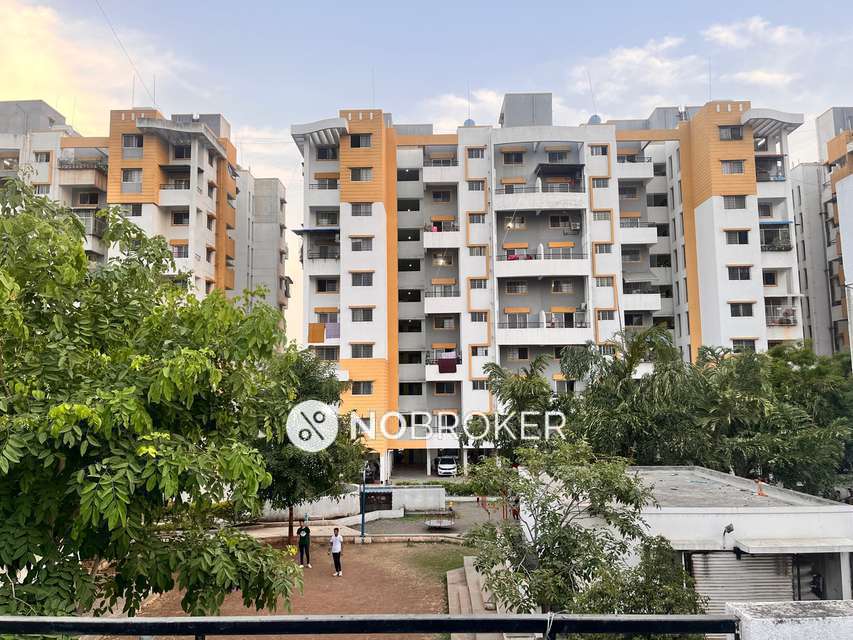Single Room for Male In 2 BHK  In Elpro City Square In Chinchwad