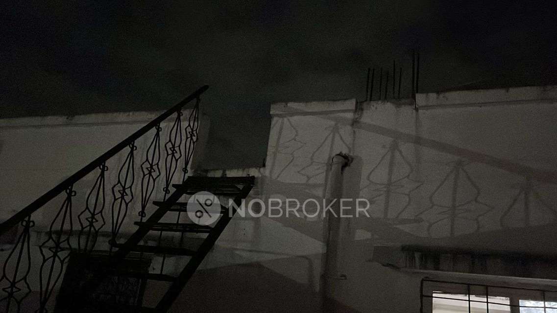 Shared Room for Female In 1 BHK  In  Mundhwa