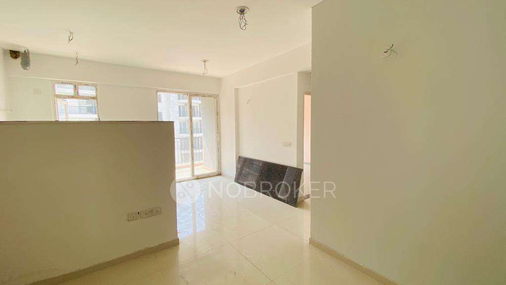 2 BHK Flat In Royal Hometown Beetle Lap For Sale  In Sector-93