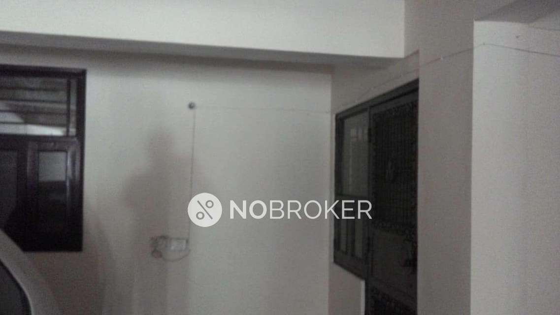 2 BHK Flat In Standalone Building  For Sale  In Uttam Nagar
