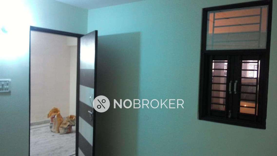 2 BHK Flat In Standalone Building  For Sale  In Uttam Nagar