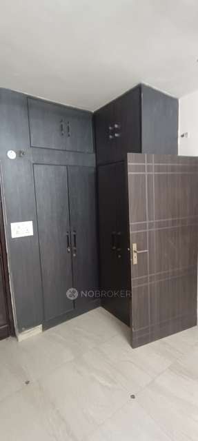 2 BHK Flat In B3a Block Janakpuri, Janakpuri For Sale  In Janakpuri