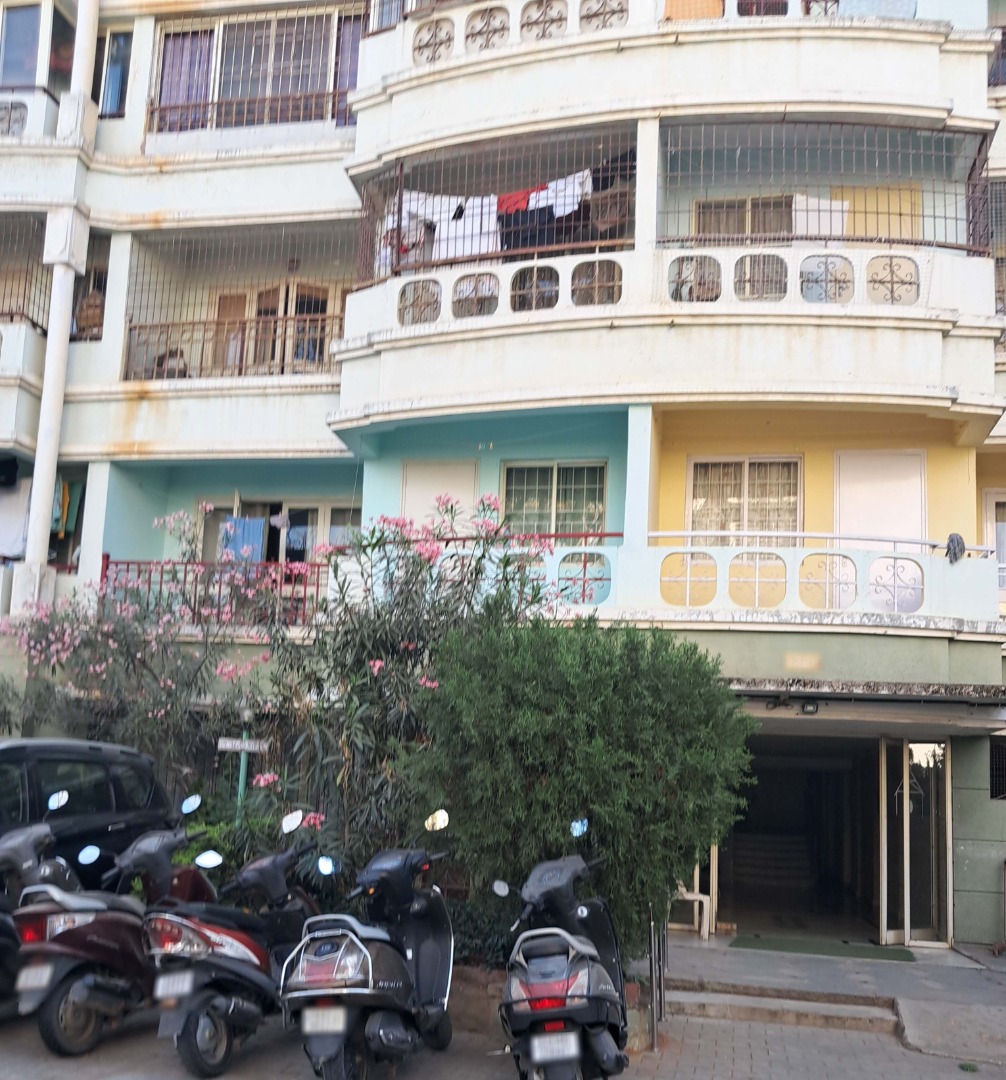 Sterling Park Apartment