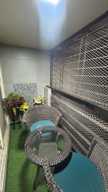 2 BHK Flat In Standalone Building	 For Sale  In Mulund West