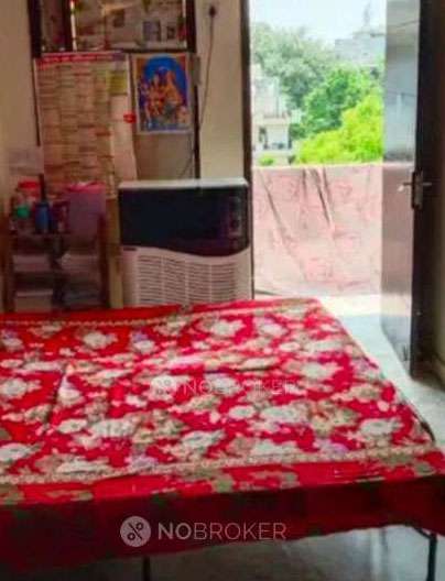 1 BHK Flat In No Name for Rent  In Mukherjee Nagar 
