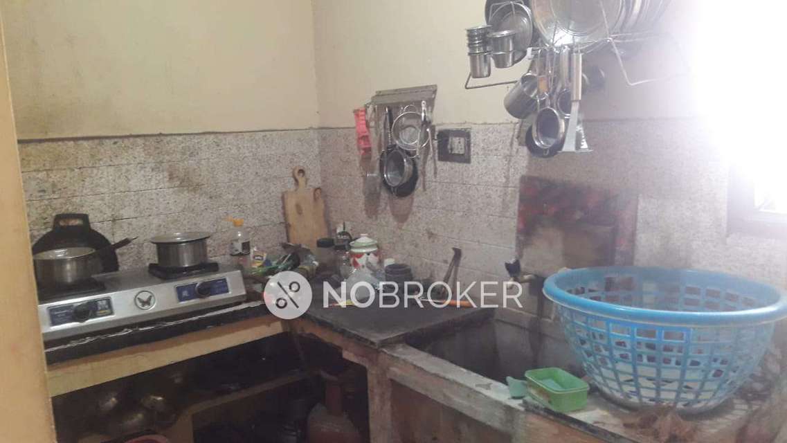 2 BHK Flat In Kartikeya Apartments For Sale  In Thiruvanmiyur