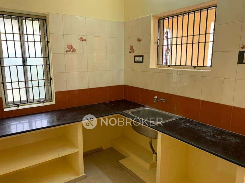 2 BHK Flat For Sale  In Sembakkam