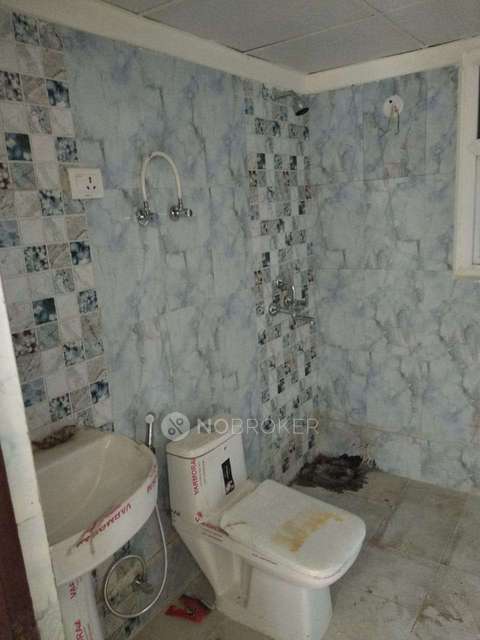 3 BHK Flat In Aims Golf Avenue 1, Sector 75 For Sale  In Sector 75