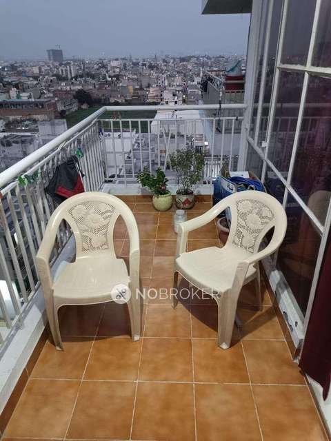 2 BHK Flat In Zara Aavaas For Sale  In Sector 104