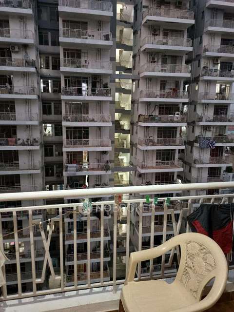 2 BHK Flat In Zara Aavaas For Sale  In Sector 104