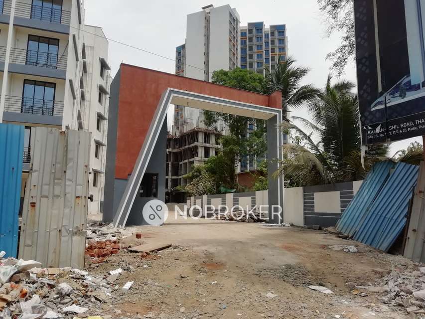 1 BHK Flat In Parrasio  For Sale  In Kokan Ratna Hotel