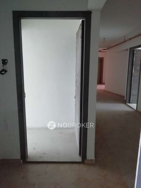 1 BHK Flat In Parrasio  For Sale  In Kokan Ratna Hotel