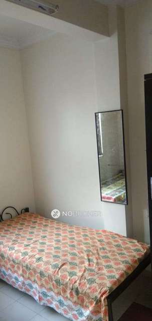 PG for Girls in Madhavbaug Society