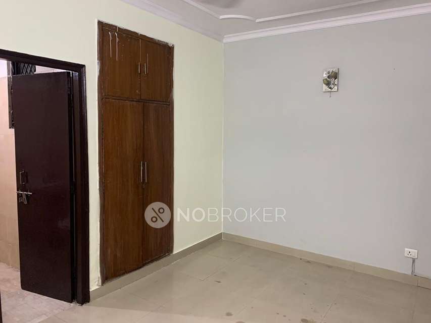 2 BHK Flat In Vxl Eastern Heights For Sale  In Indirapuram