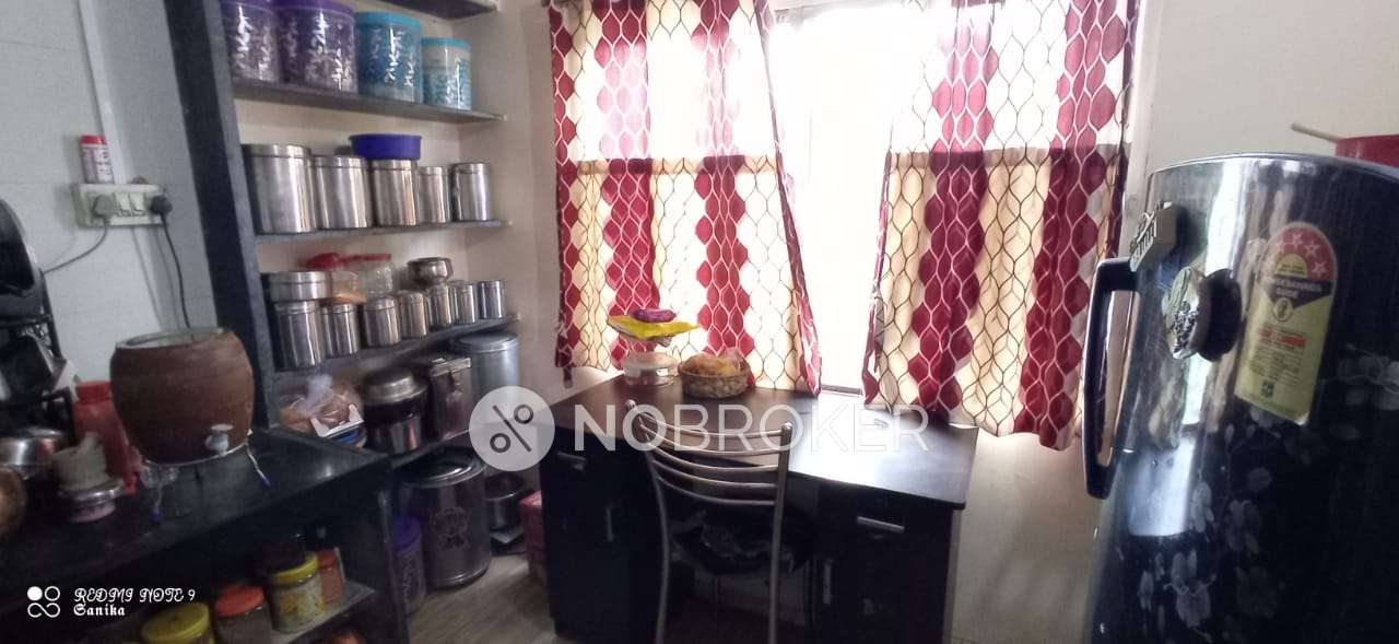 2 BHK Flat In Narhari Smruti Apartment For Sale  In  Anand Nagar