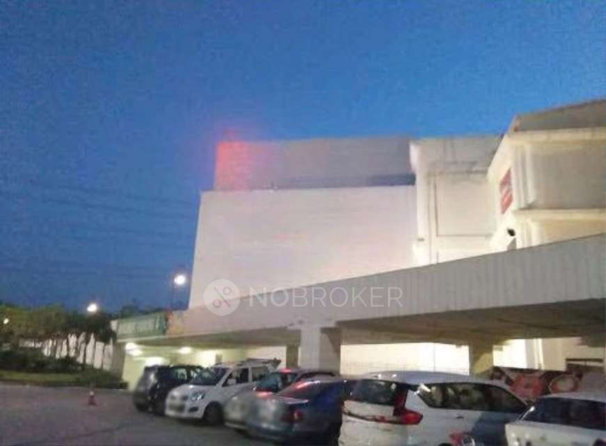 Shop in Beta Ii, Greater_noida for sale 