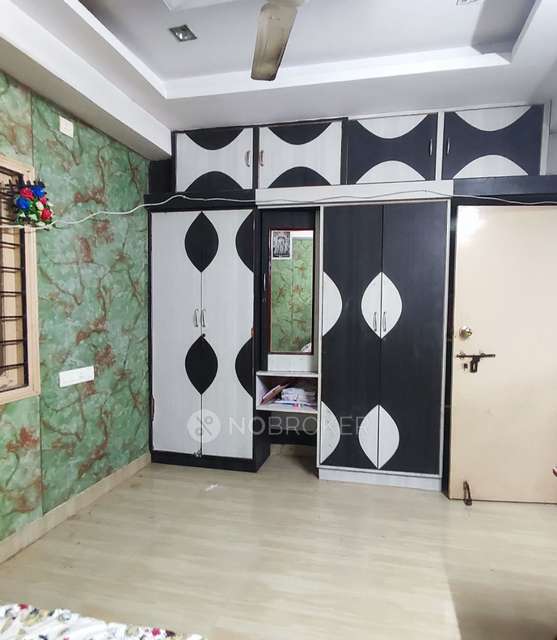 2 BHK Flat In Sk Karthik Heights For Sale  In Manikonda Jagir