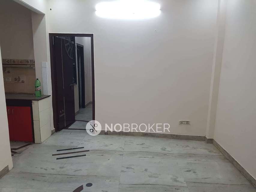 standalone building Laxmi Nagar Rent WITHOUT BROKERAGE Semifurnished