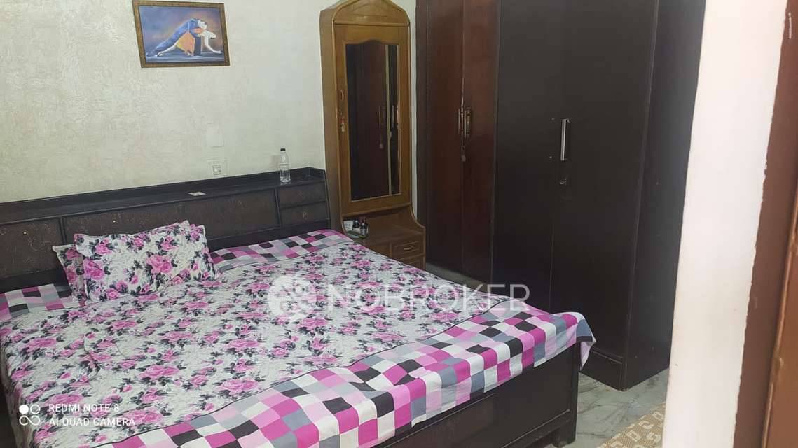 1 RK House for Rent  In Sector 15a