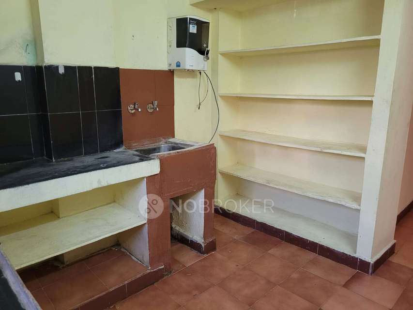 2 BHK Flat In Sri Sainath Apartments for Rent  In Huda Trade Center