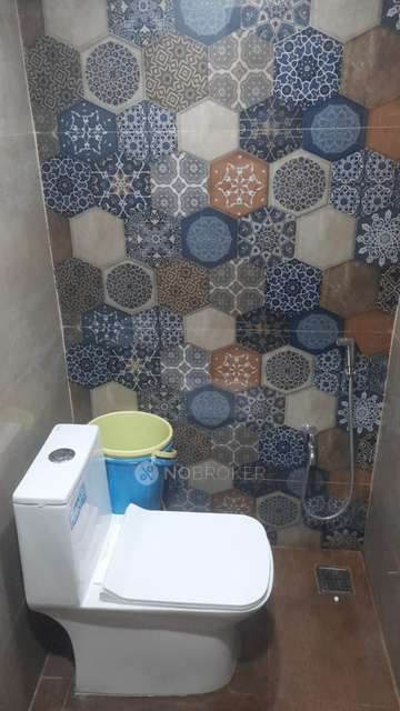 2 BHK Flat In Priyanka Towers For Sale  In Bhoiguda