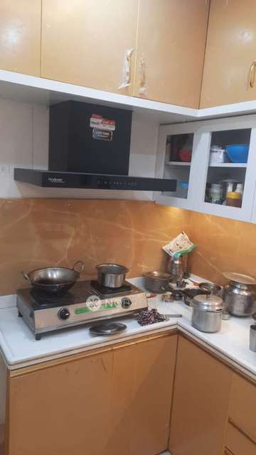 2 BHK Flat In Priyanka Towers For Sale  In Bhoiguda