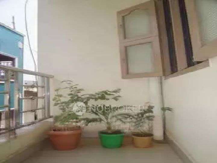 2 BHK Flat In Jaya Lakshmi Appartment For Sale  In Demellows Road