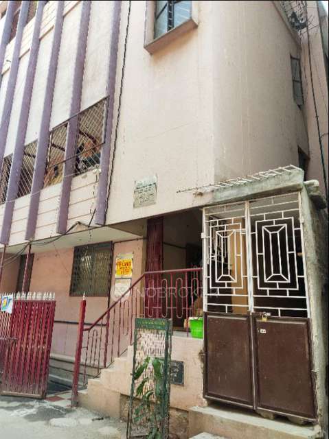 PG for Girls in Adugodi