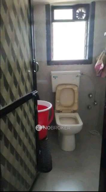 2 BHK Flat In Abhilasha  For Sale  In Malad West