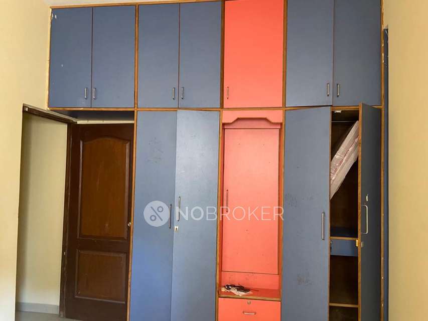 1 BHK Flat In High Rise Splendor Apartment For Sale  In Casurina Street