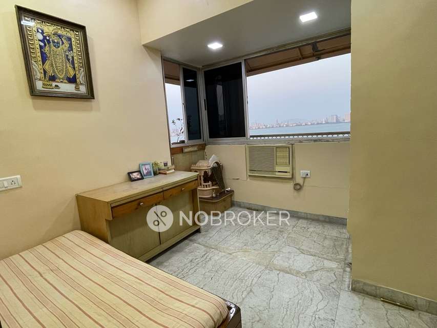 2 BHK Flat For Sale  In Malabar Hill