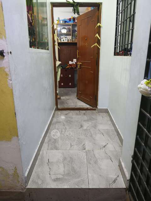1 BHK Flat In Janaki Flats For Sale  In Triplicane