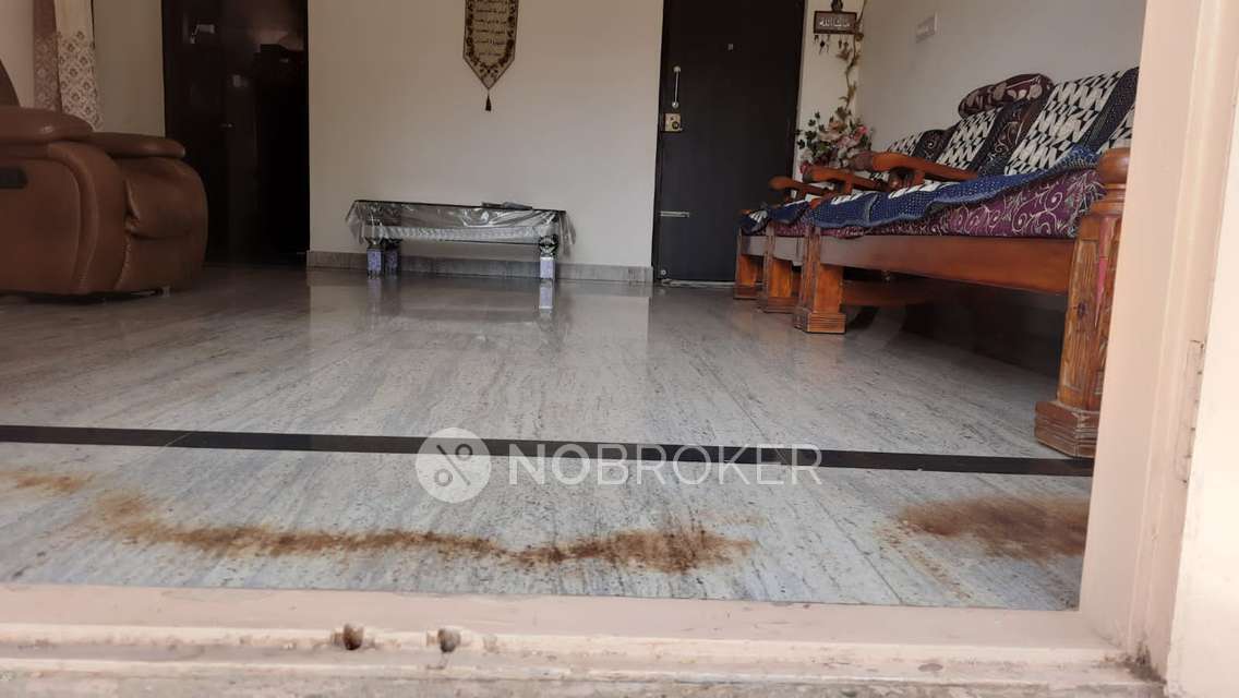 4+ BHK House For Sale  In Hmt Layout, Rt Nagar