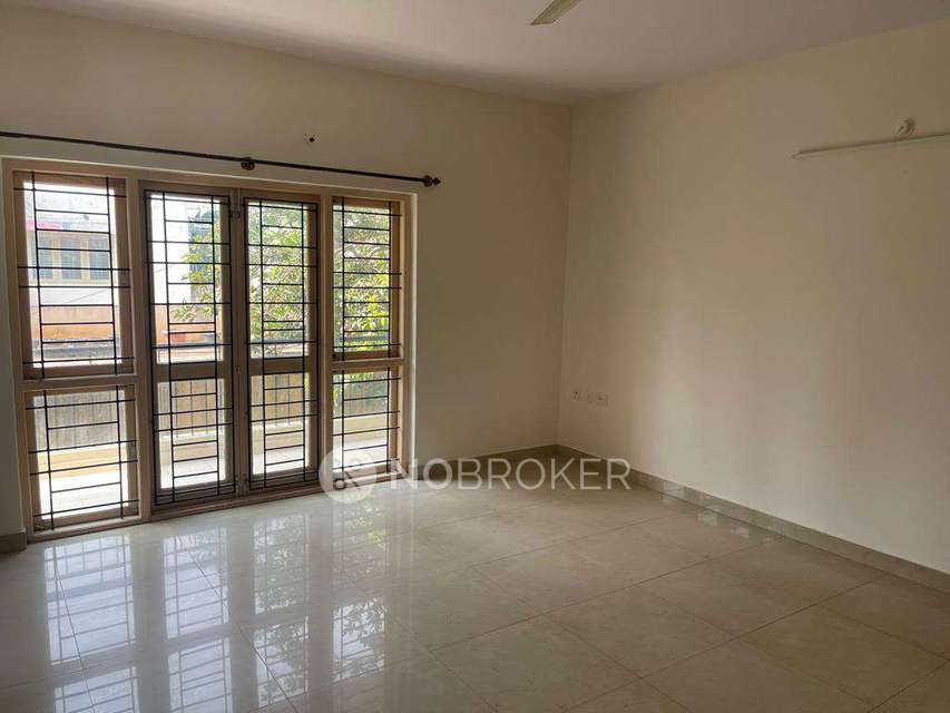 4+ BHK House For Sale  In Hmt Layout, Rt Nagar