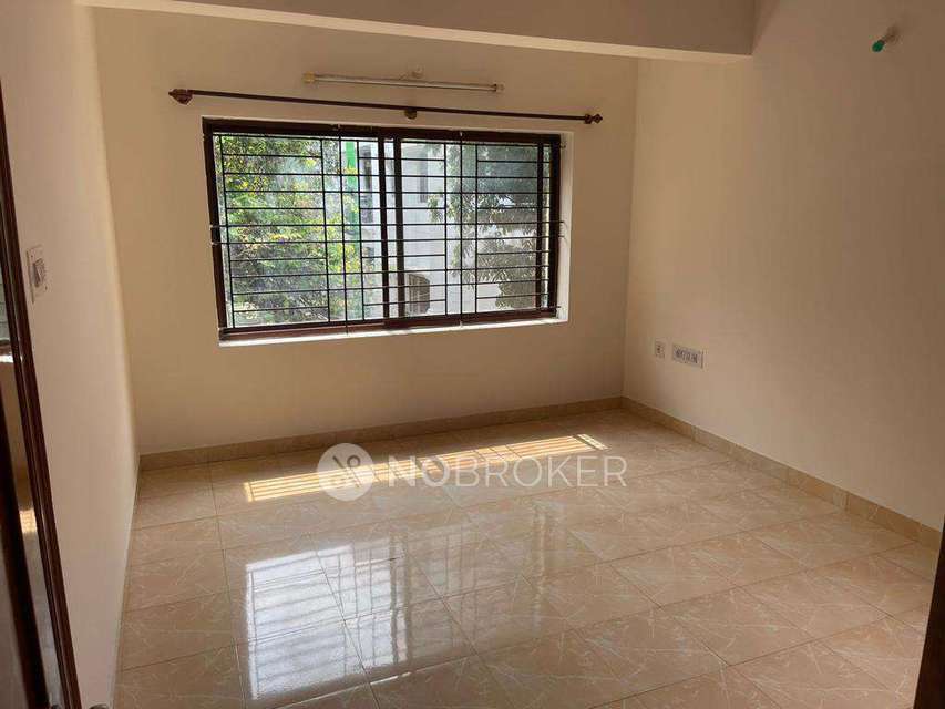 4+ BHK House For Sale  In Hmt Layout, Rt Nagar