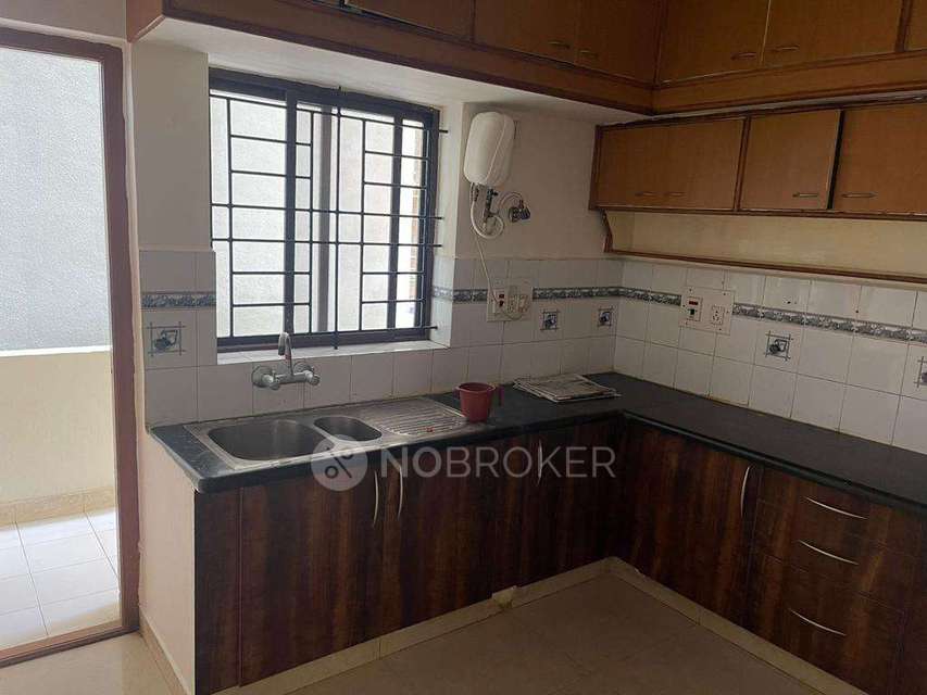 4+ BHK House For Sale  In Hmt Layout, Rt Nagar