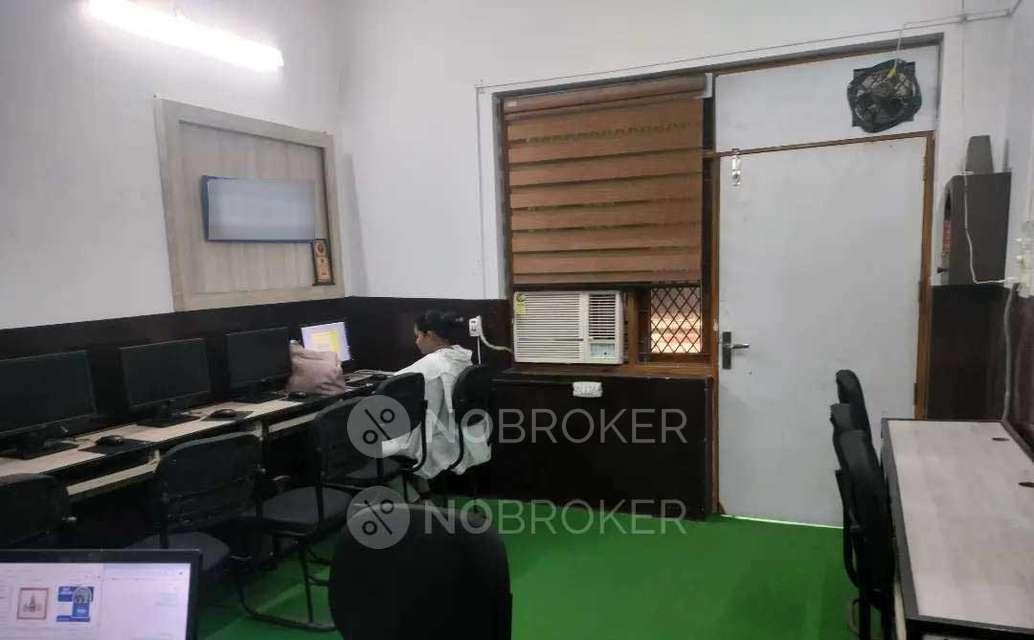 Office Space in Pratap Vihar, Ghaziabad for Rent 