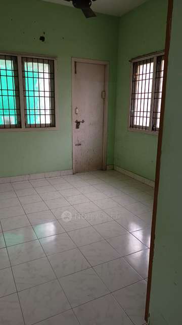 2 BHK Flat In Vadapalani For Sale  In Vadapalani