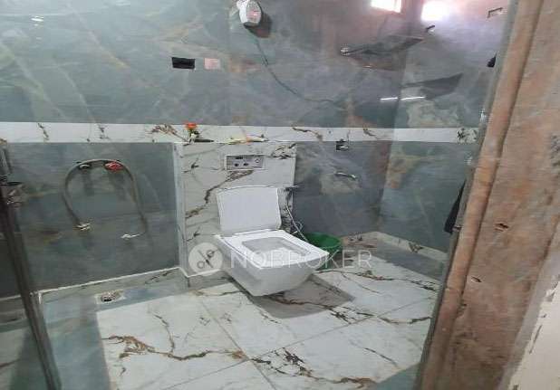 3 BHK Flat In Builder Floor  For Sale  In  Dashrath Puri