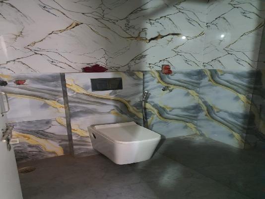 3 BHK Flat In Builder Floor  For Sale  In  Dashrath Puri