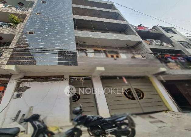 3 BHK Flat In Builder Floor  For Sale  In  Dashrath Puri